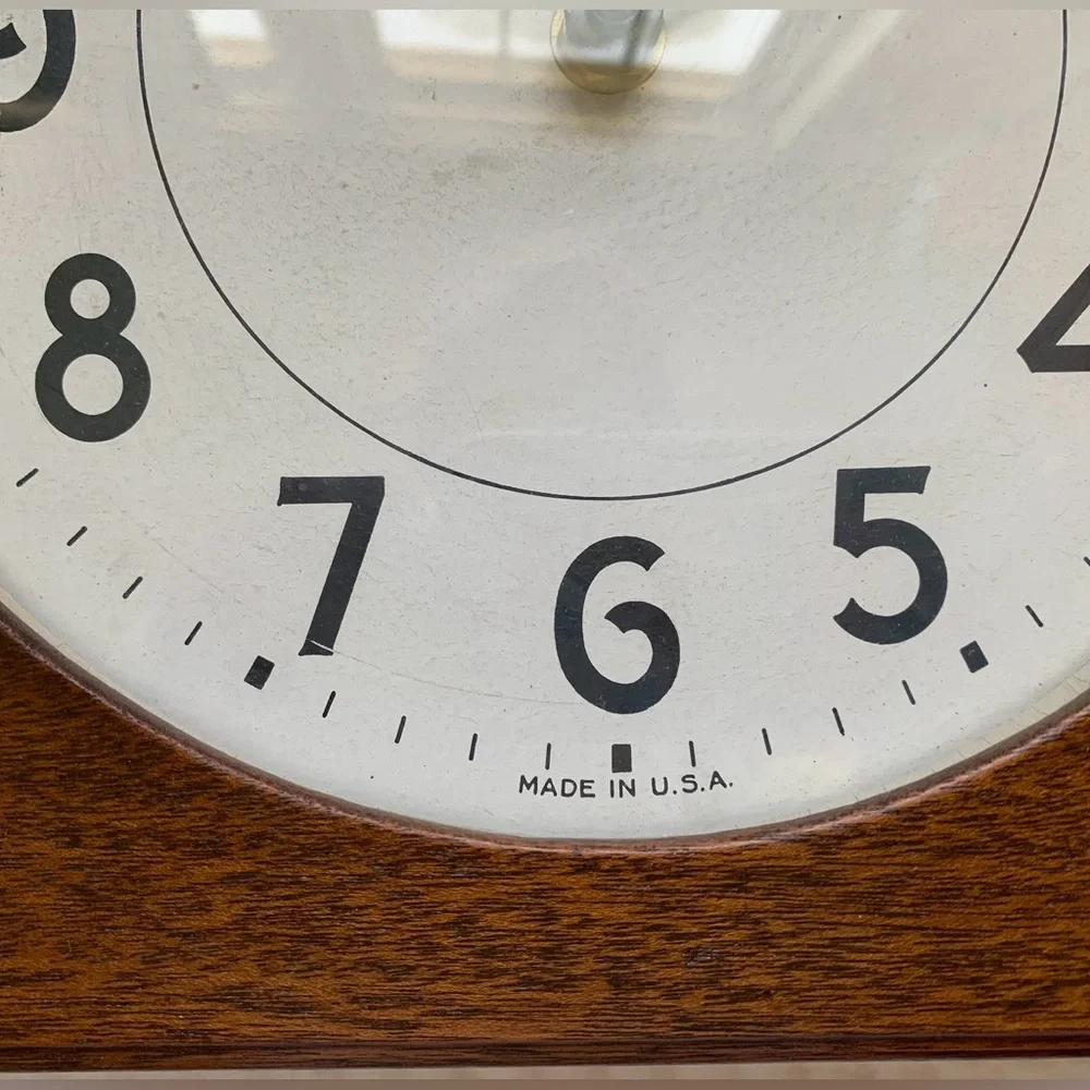 Vintage/Antique New Haven Wall Clock AS IS No Key